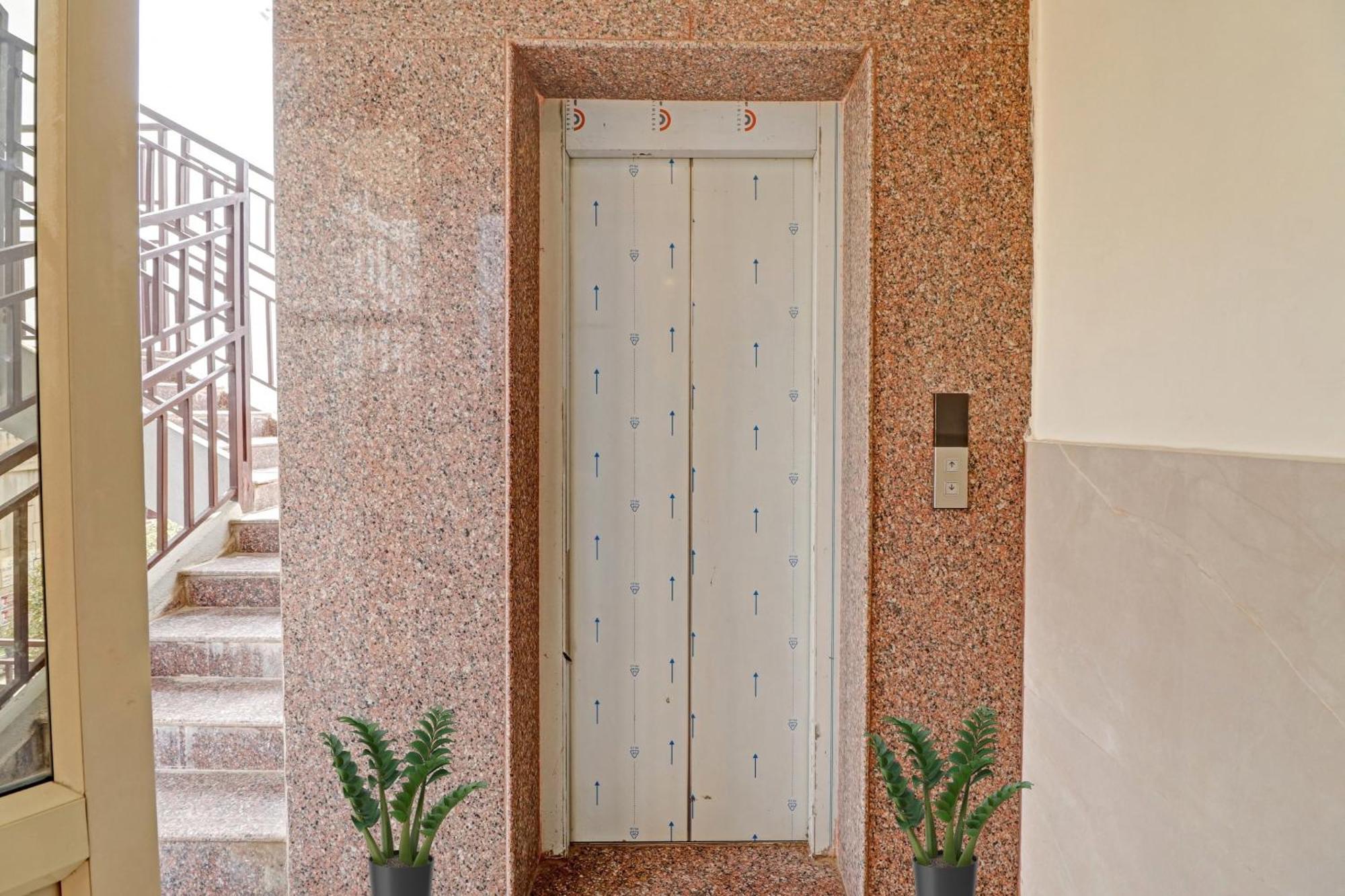 Hotel O Gn Nelli Suites Bangalore Exterior foto